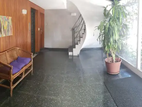 Almirante Brown 477 , Piso 5