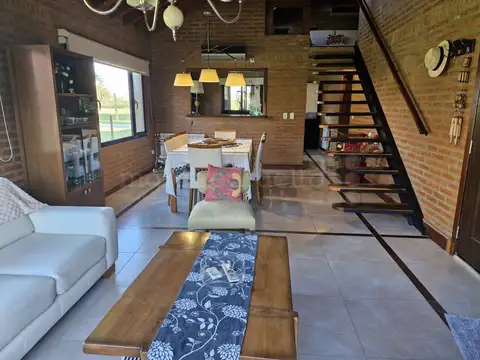 Casa en Venta con 1 cochera