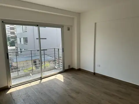 Departamento con diseño moderno y excelente luz natural en Caballito