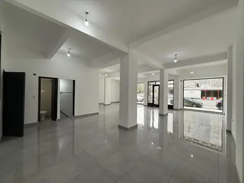 Colon 1884 entre Arenales y Lamadrid