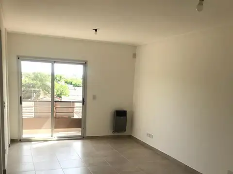 Departamento en Venta en San Fernando Vias  /  Centro, USD 85.000