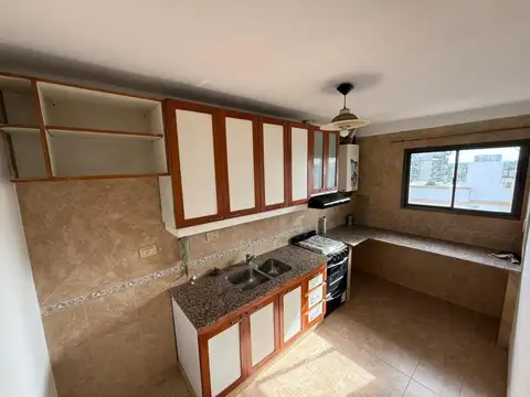 Departamento en Alquiler en Ramos Mejia, $ 750.000