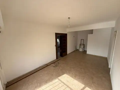 3 AMBIENTES, CENTRICO, LUMINOSO, AMBIENTES AMPLIOS