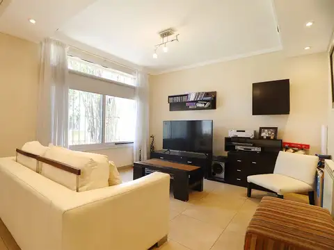 Casa en Venta en Villa Luzuriaga, USD 247.999