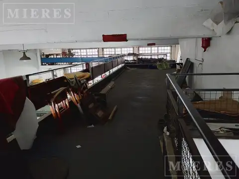 Galpon en Venta 36  mts Fondo