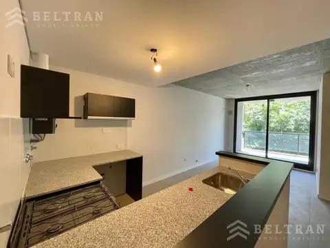 Ituzaingo al 200. Frente.