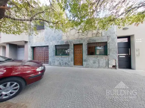 Depto Tipo Casa en Venta de 5 ambientes