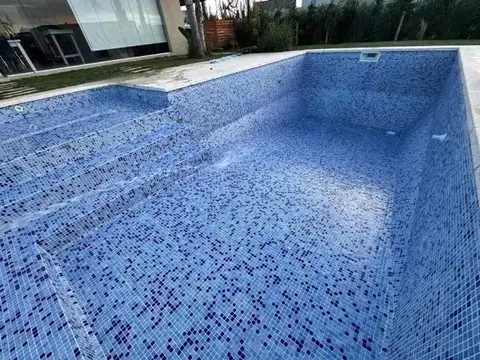 Lf. Hermosa Casa Con Pileta En Santa Lucia, Pilar Del Este