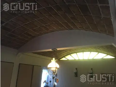 Venta Casa - Barrio Parque Leloir