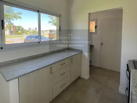 Casa en Venta en Santa Elena, USD 170.000