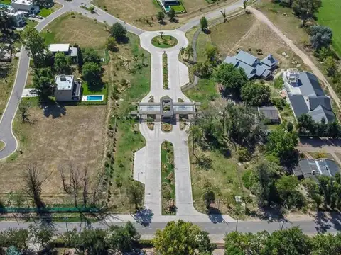 Terreno en Venta 20  mts Frente