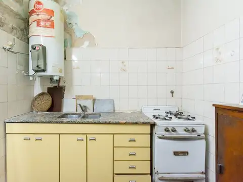 VENTA PH DOS AMBIENTES A REFACCIONAR MORON