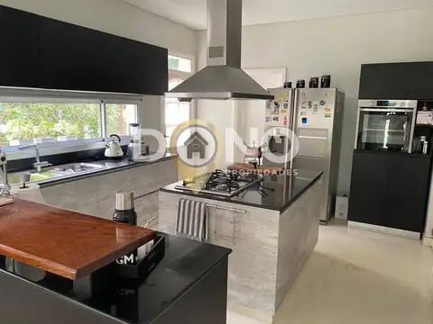 Casa en Venta de 5 dormitorios