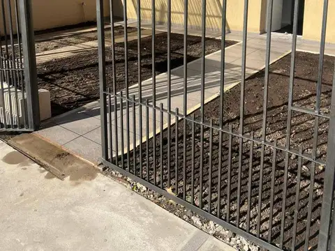 Flores de Estrada al 5100