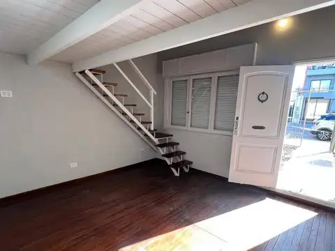 Depto Tipo Casa en Venta en Remedios De Escalada, USD 99.000