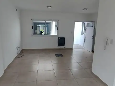 Casa en Alquiler en Tolosa, $ 950.000