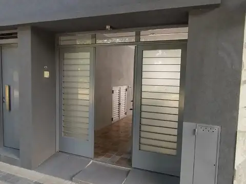 3 e/ 527 y 528 al 400