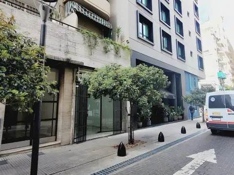 Maipu y Paraguay - Local Comercial - Retiro - Caba