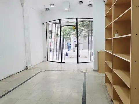 Local en Venta 65 años