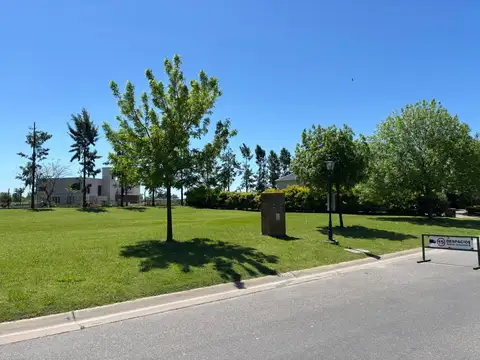 Terreno en Venta, FOS 45