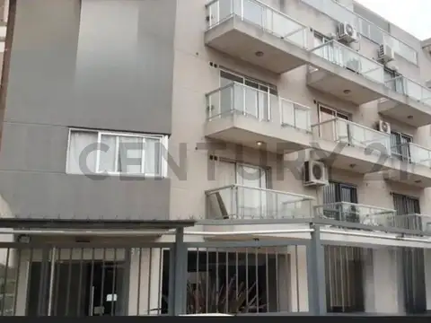 Cadete Guemes Torino 100, Piso 0