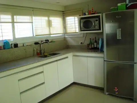 IMPORTANTE PROPIEDAD EN GORINA