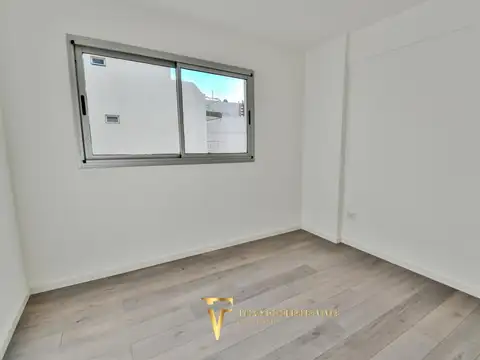 VENTA - DEPARTAMENTO - DOS AMBIENTES - BALCÓN - A ESTRENAR - LINIERS