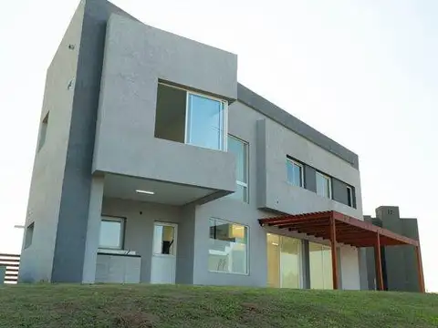 Casa en Alquiler de 2 dormitorios