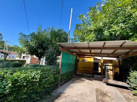 Casa en Venta con 1 cochera