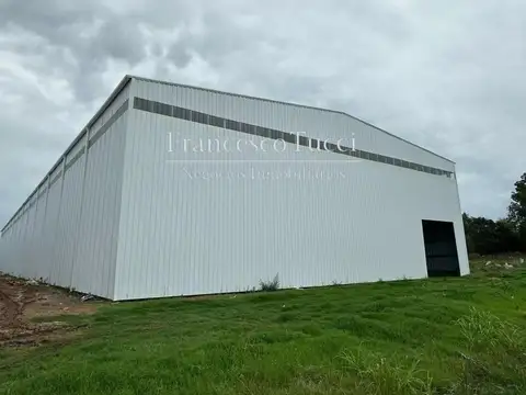 Galpón en alquiler en parque industrial Moreno