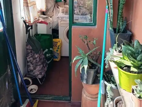 Departamento 4 ambientes con 2 baños