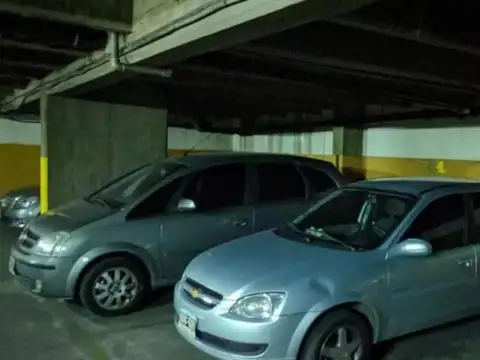 Cochera en Venta - 12mts2 - Colegiales