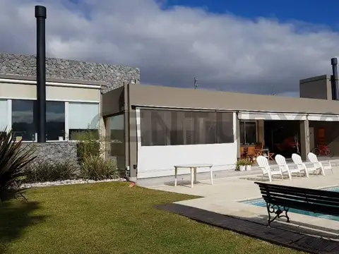 Casa en Alquiler en Fincas de San Vicente, USD 2.700