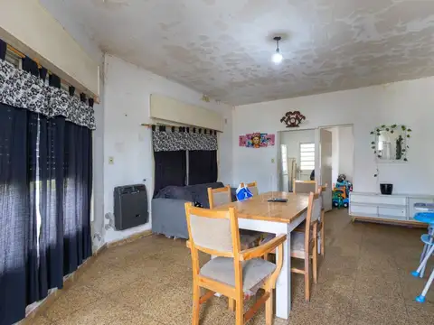 Casa en Venta en Isidro Casanova, USD 65.000