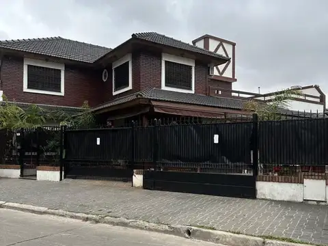 VENTA CASA EN VILLA CELINA!