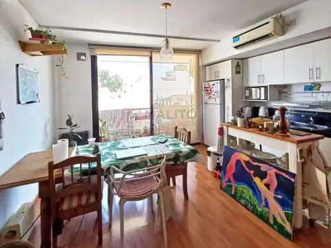 Av. Directorio 3833 , Piso 2°