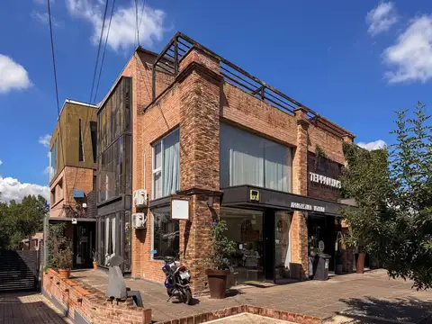 VENTA LOCAL COMERCIAL RECTA MARTINOLLI