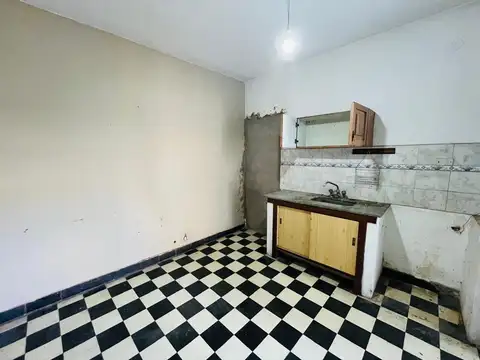 PH 2 AMBIENTES VENTA MUY BUENA ZONA LLAVALLOL