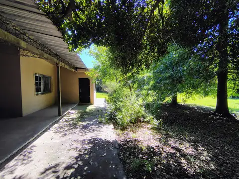 Casa 2 ambientes con 1 baño