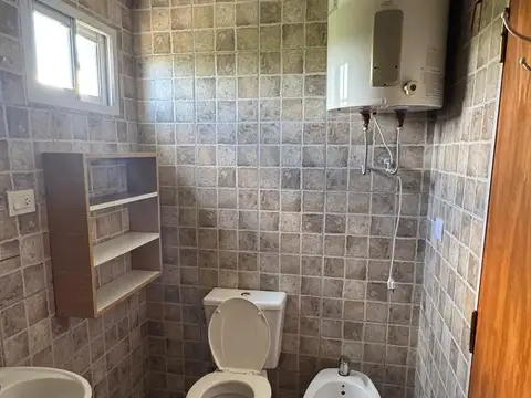 Casa 5 ambientes con 4 baños