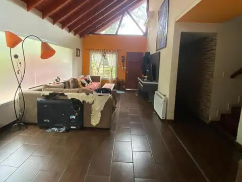 Casa en Venta con 4 cocheras