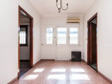 Avenida Hipólito Yrigoyen 10100