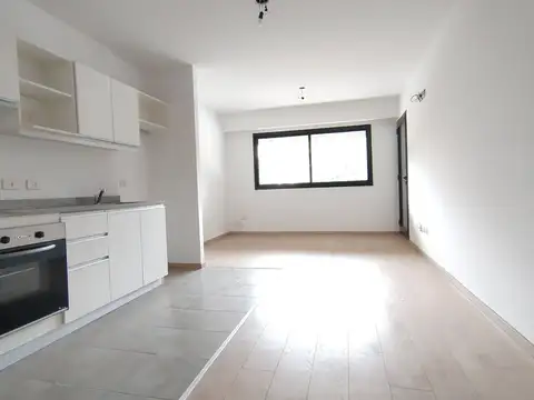 VENTA DEPARTAMENTO 2 AMB PARQUE PATRICIOS BALCON