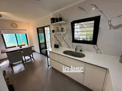 Depto Tipo Casa 2 ambientes con 2 baños