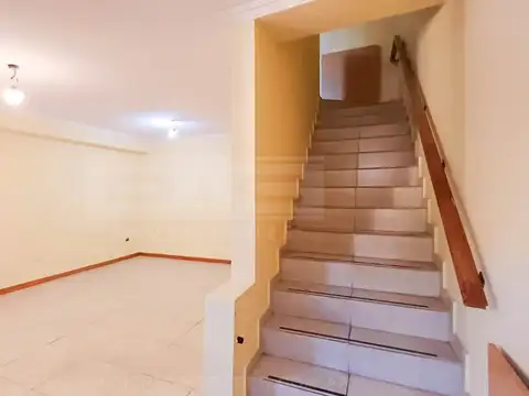 Acassuso  al 5600 entre Posadas y Saavedra