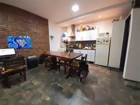 Venta Departamento Triplex. Colón al 300. Rosario
