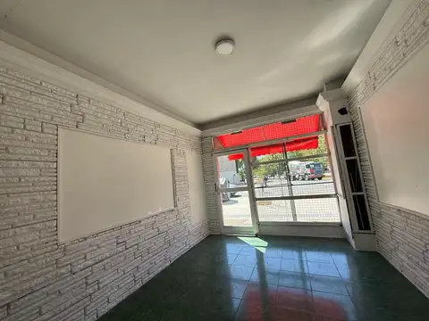 Local en Alquiler en Saavedra, $ 650.000
