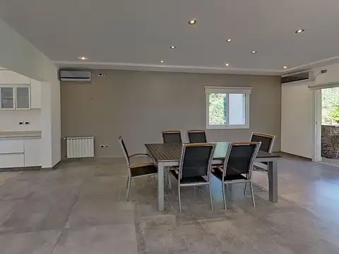 VENTA CASA LUJAN 6 AMBIENTES LA  CONCEPCION