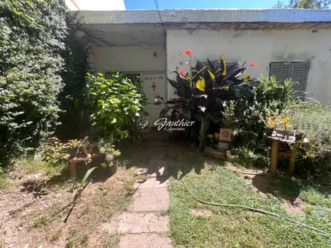Casa en venta c/ cochera en Campana