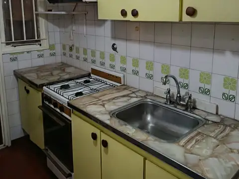 Depto Tipo Casa 3 ambientes con 2 baños